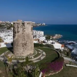 Apartamento Espectacular En Primera Línea De Playa, Benalmádena